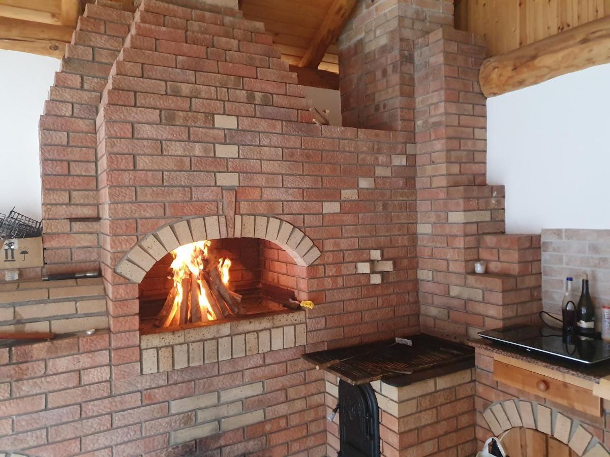 Отель Casa Axa Paraul Carjei Экстерьер фото